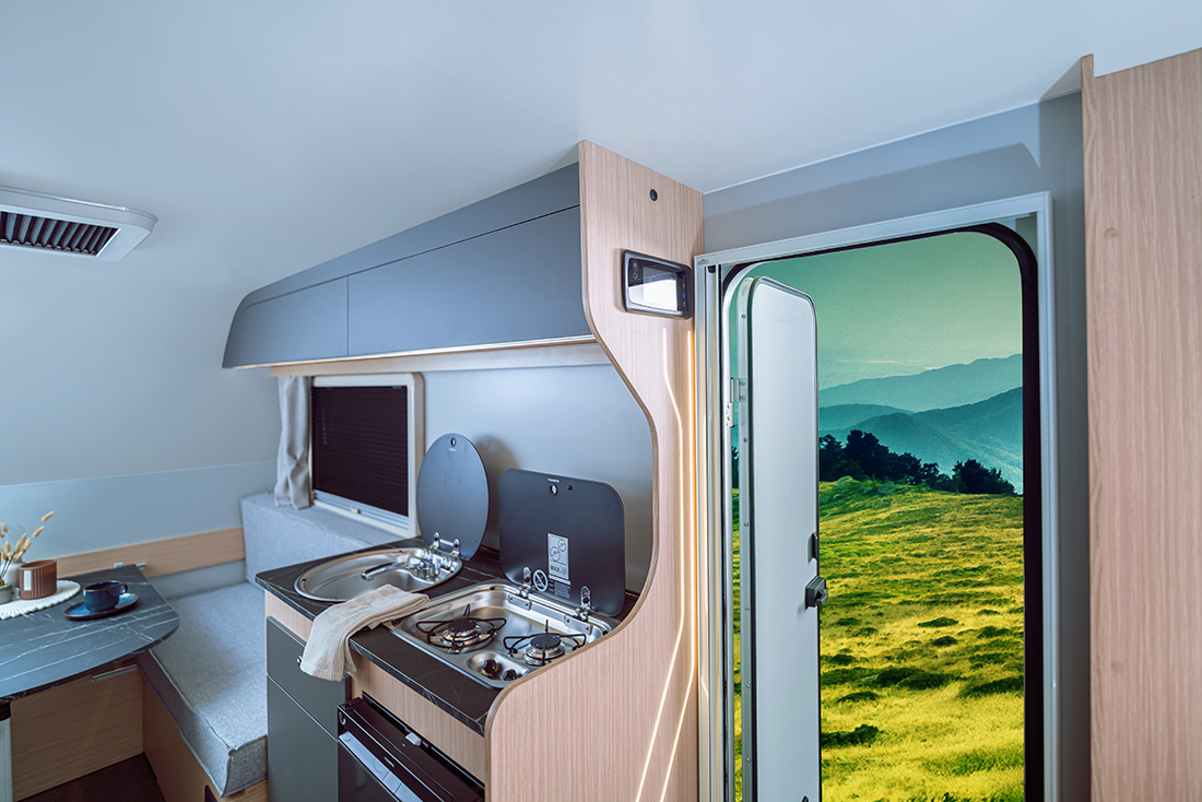 n – cross (3 sæta) n – cross (3 sæta)