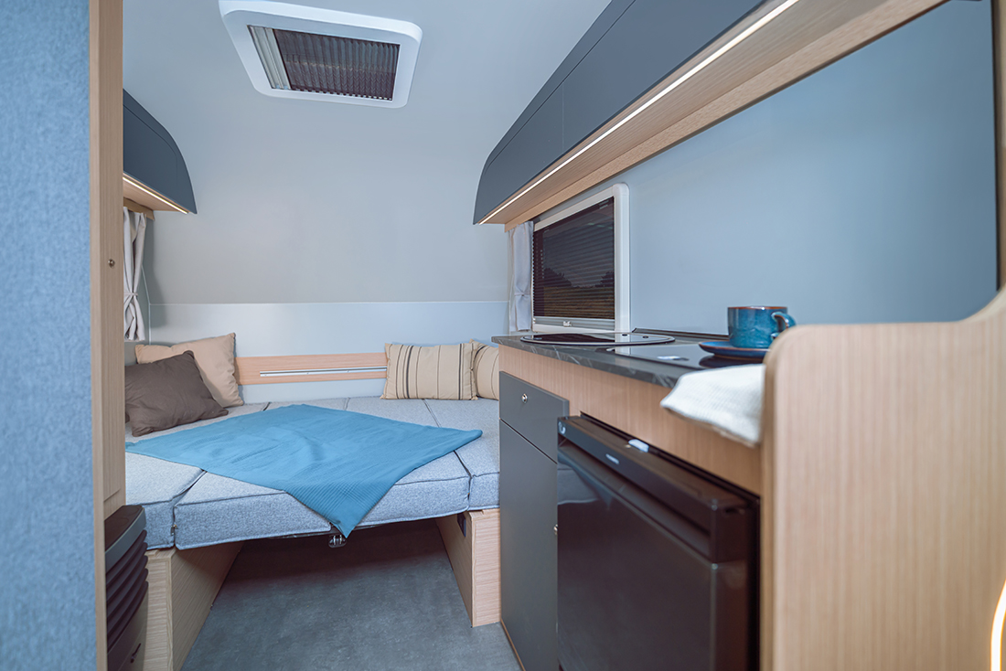 n – cross (3 sæta) n – cross (3 sæta)